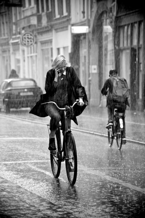 Crowd Results Rainy Street Scenes Street Photo Contest Photocrowd