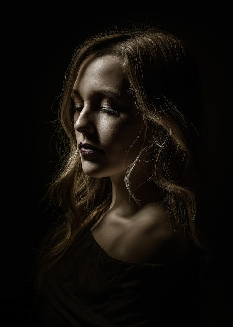 Brief and entries | Human Portraits with Creative Lighting - Portrait ...