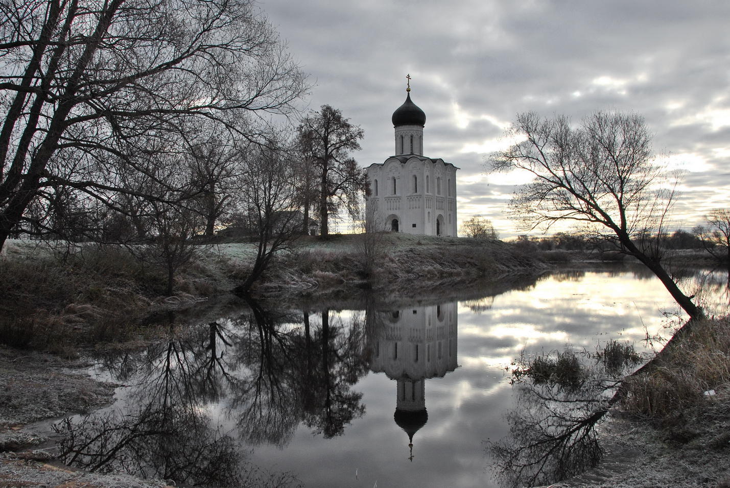 Церковь Покрова Фото