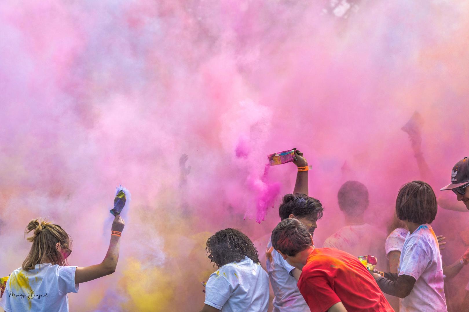 colour-powder-and-smoke-bombs-general-photo-contest-photocrowd