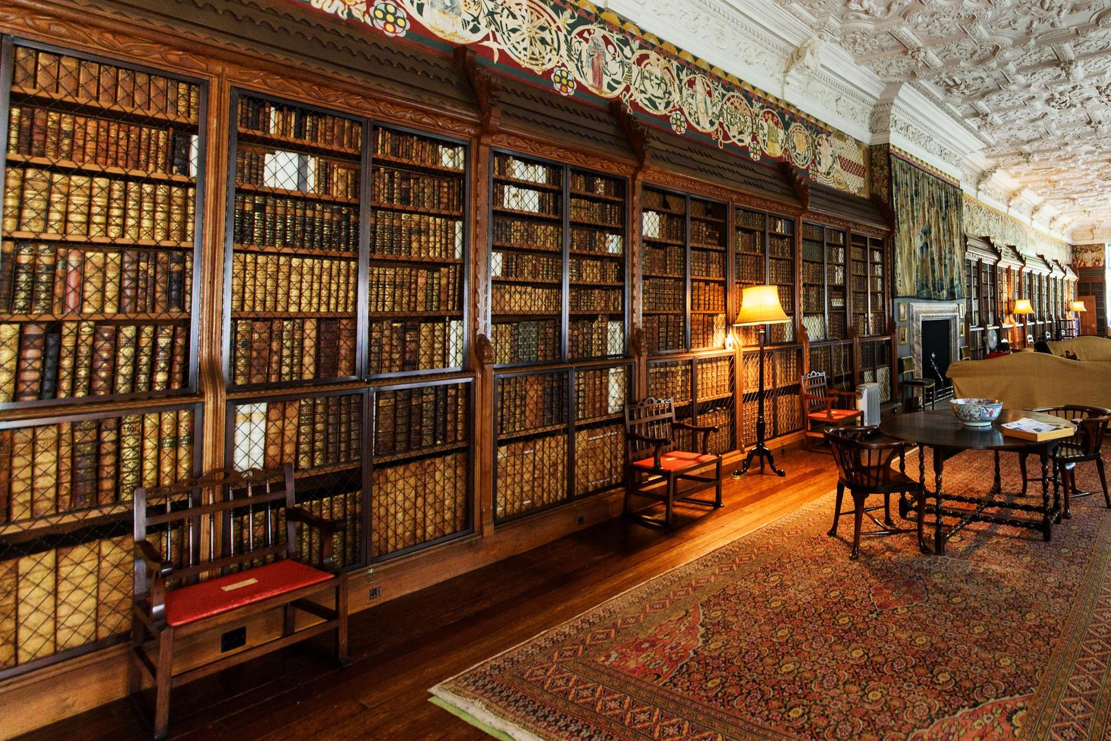 Book hall. Бликлинг-Холл Норфолк. Замок Бликлинг-Холл библиотека. Библиотека Оксфорд 19 век. Библиотека Джона Моргана.