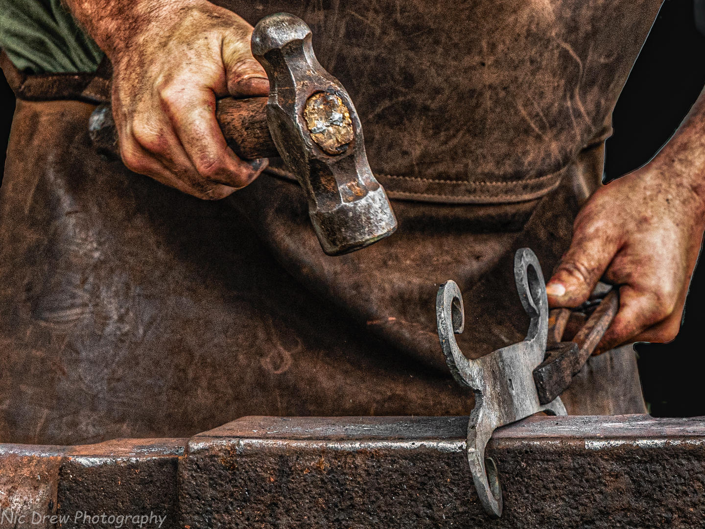 Expert choices | Craftspeople at Work - Documentary photo contest ...