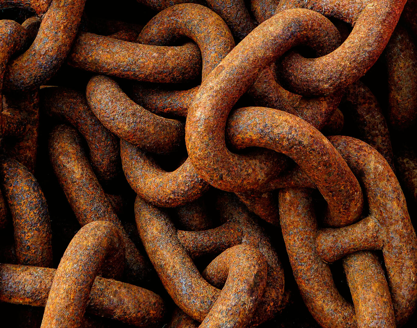 Chains (no jewellery) - General photo contest | Photocrowd photo ...