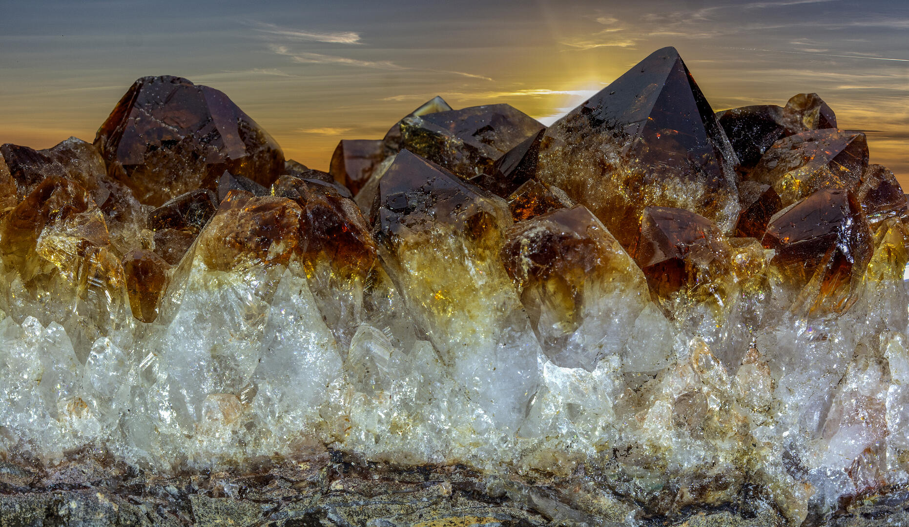 Brief and entries Crystals in Colour Nature photo contest