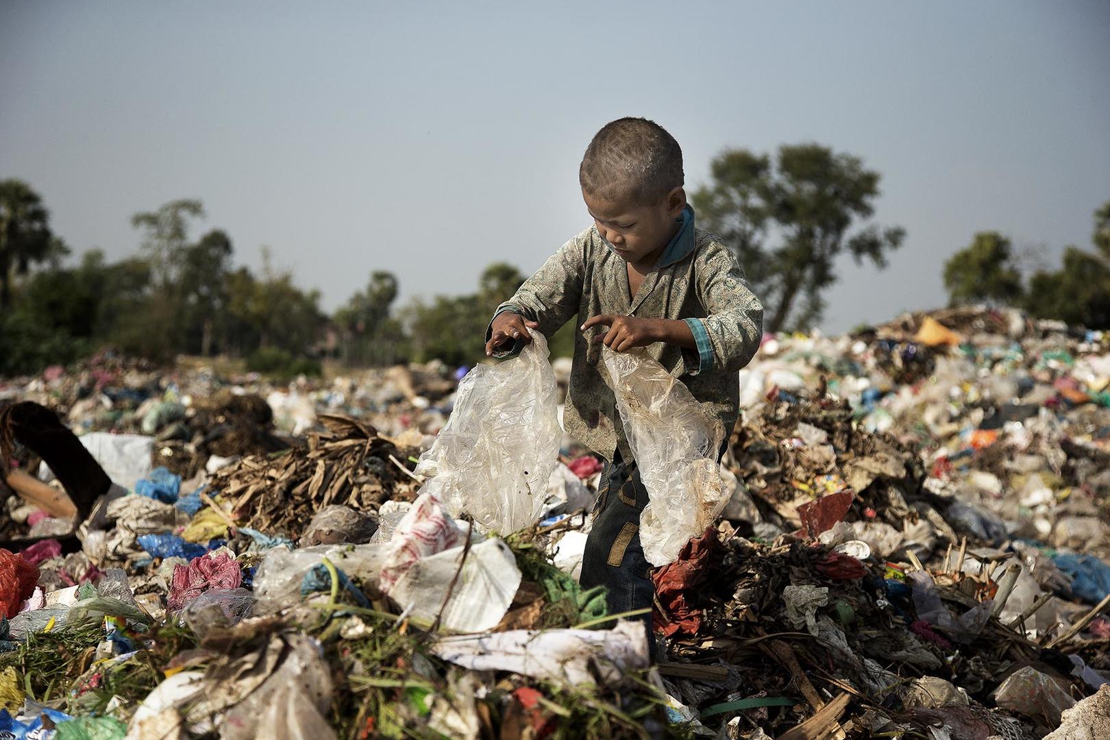 Plastic Pollution - Documentary photo contest | Photocrowd photo ...