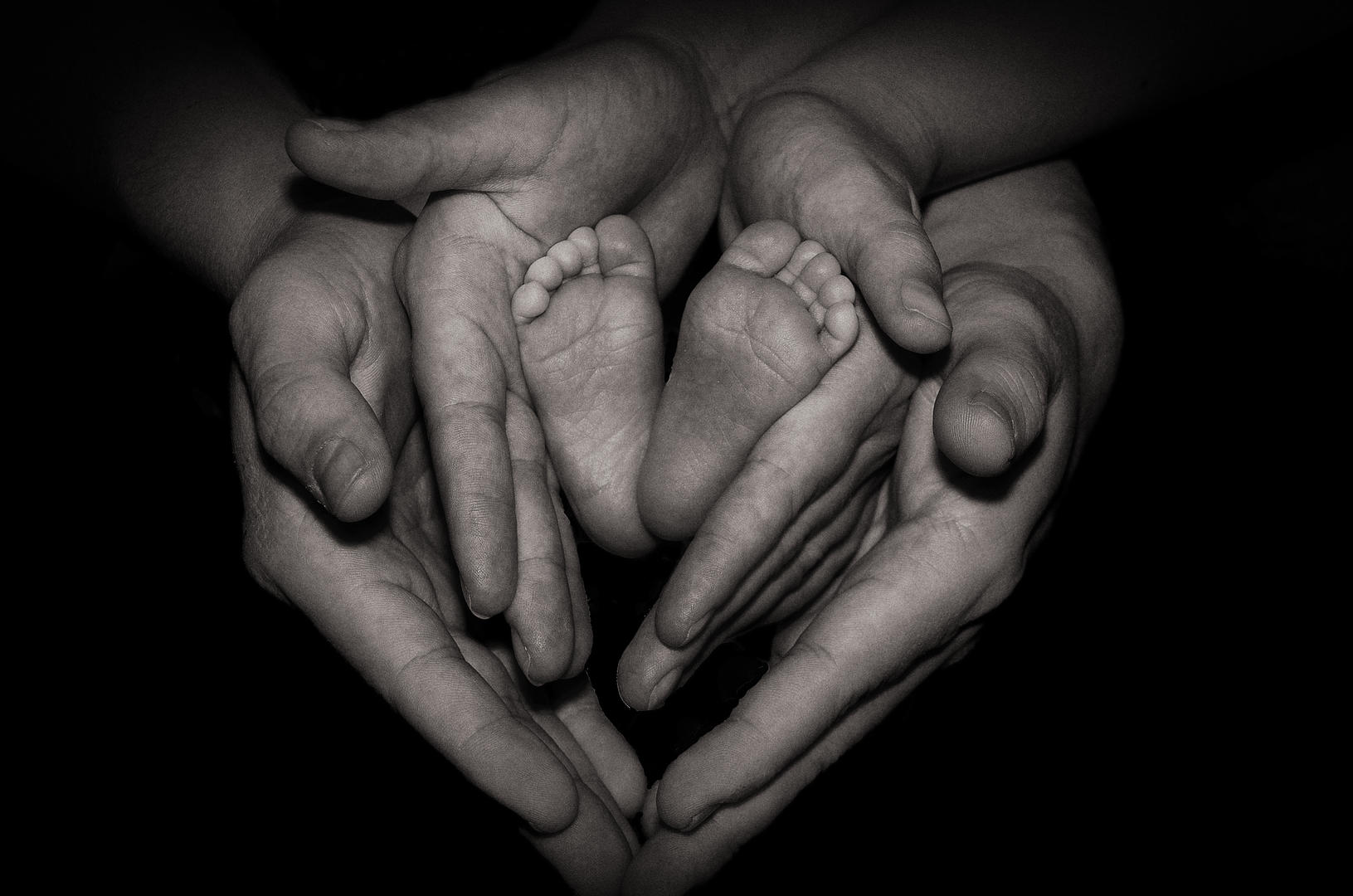 Шаблоны рук семьи. Семья руки. Сердце семья. Семья руки сердцем. Сердечко семья.