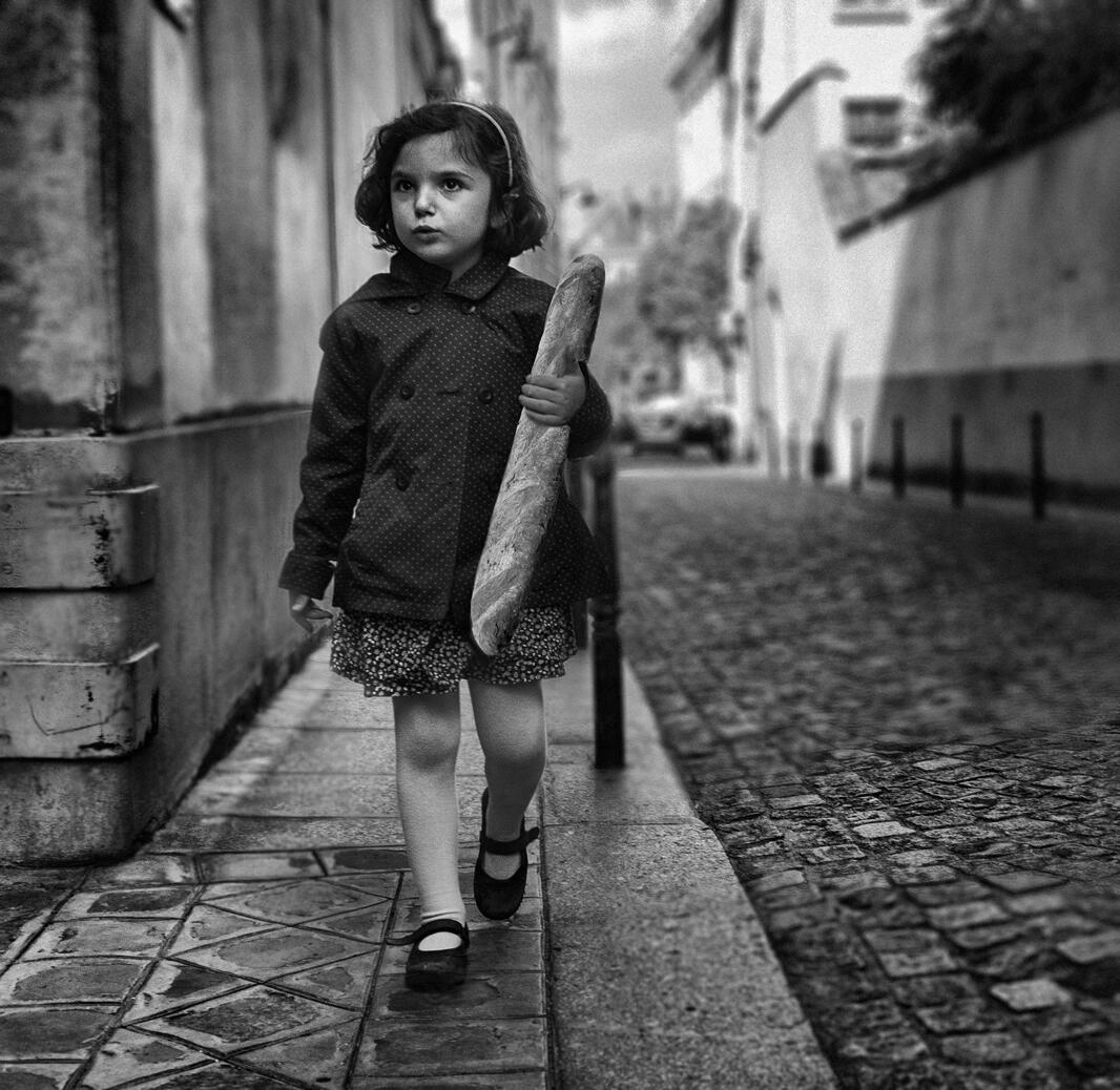 Street Photography In Black And White - Street Photo Contest 