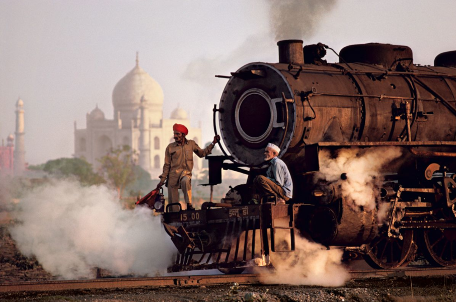 STEVE MCCURRY  Better Moments